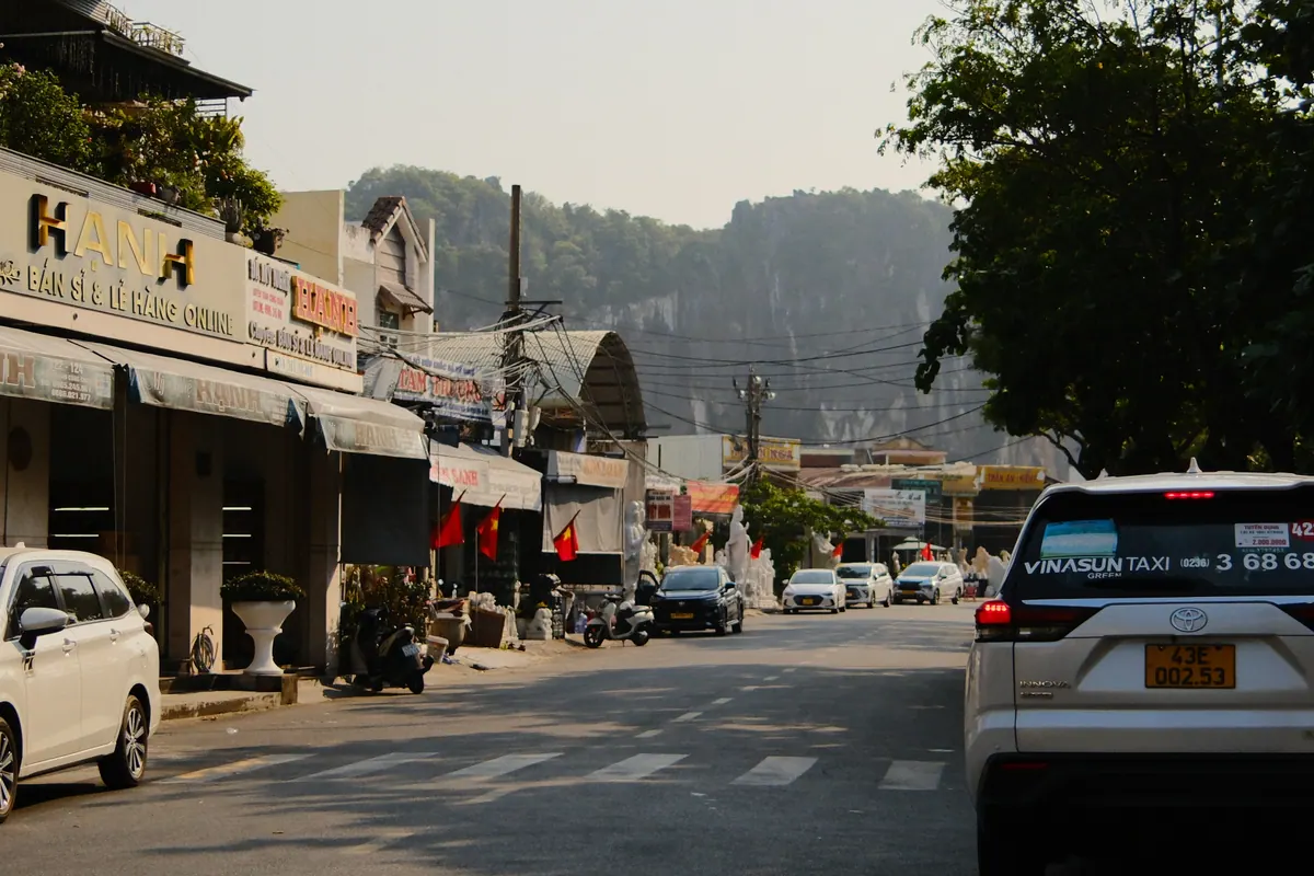 Vietnam photograph by Artem Shutkin, April