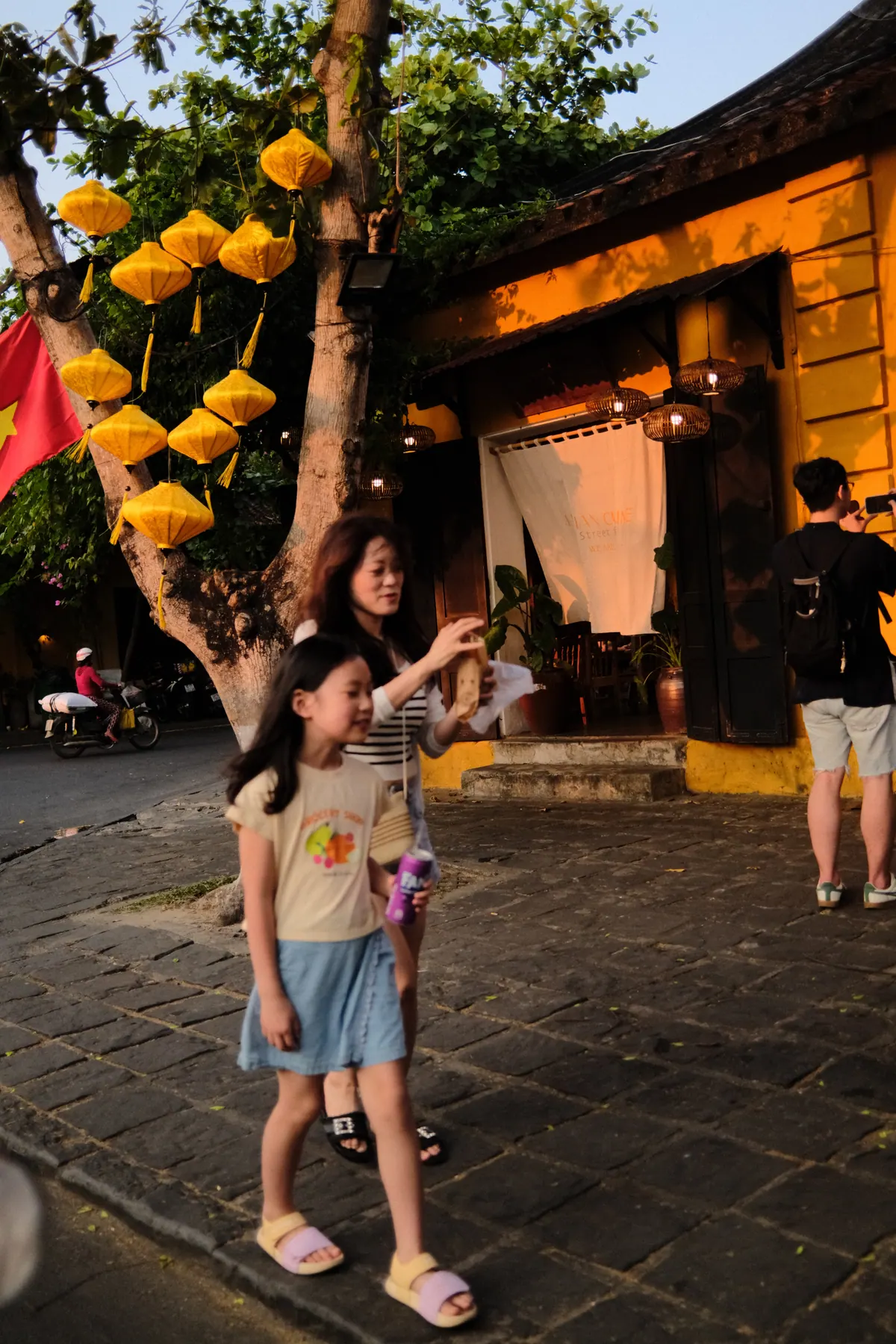 Vietnam photograph by Artem Shutkin, April